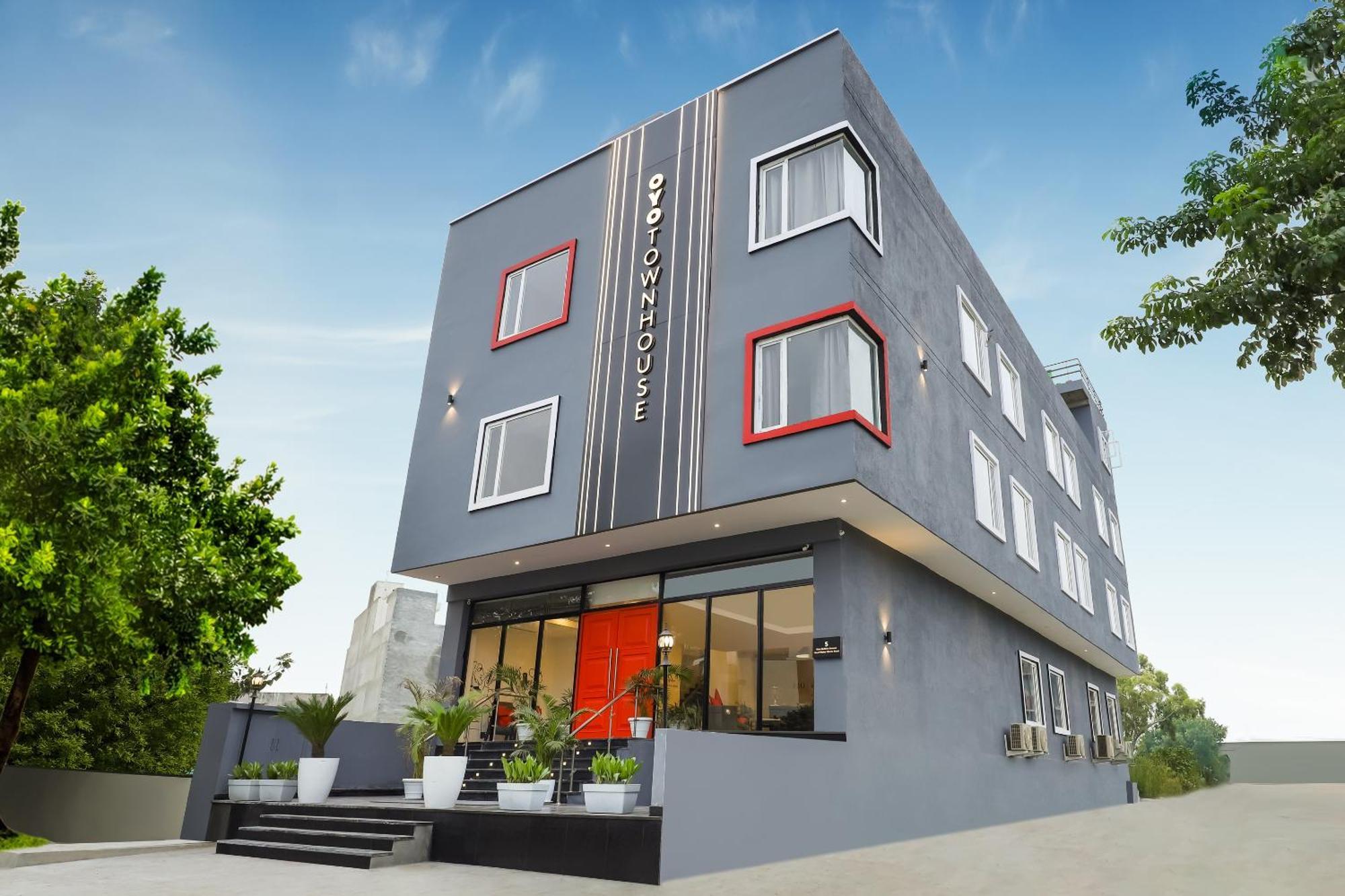 Super Townhouse Golden Avenue Road Hotel Amritsar Exterior foto